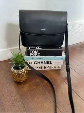 NWT Pixie Mood Cruelty Free Crossbody Bag Purse Clutch